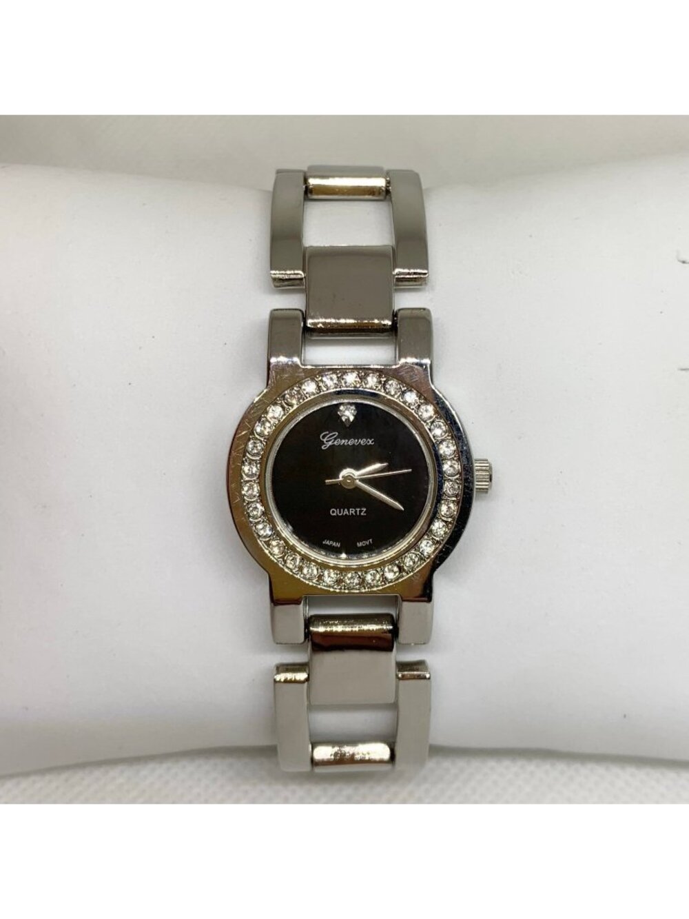 Genevex women’s watch silver tone black dial 25mm quartz analog up to 8” running